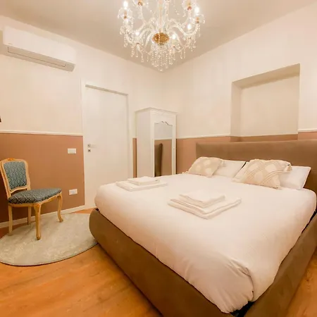 San Polo Luxury Suites In Venice-3